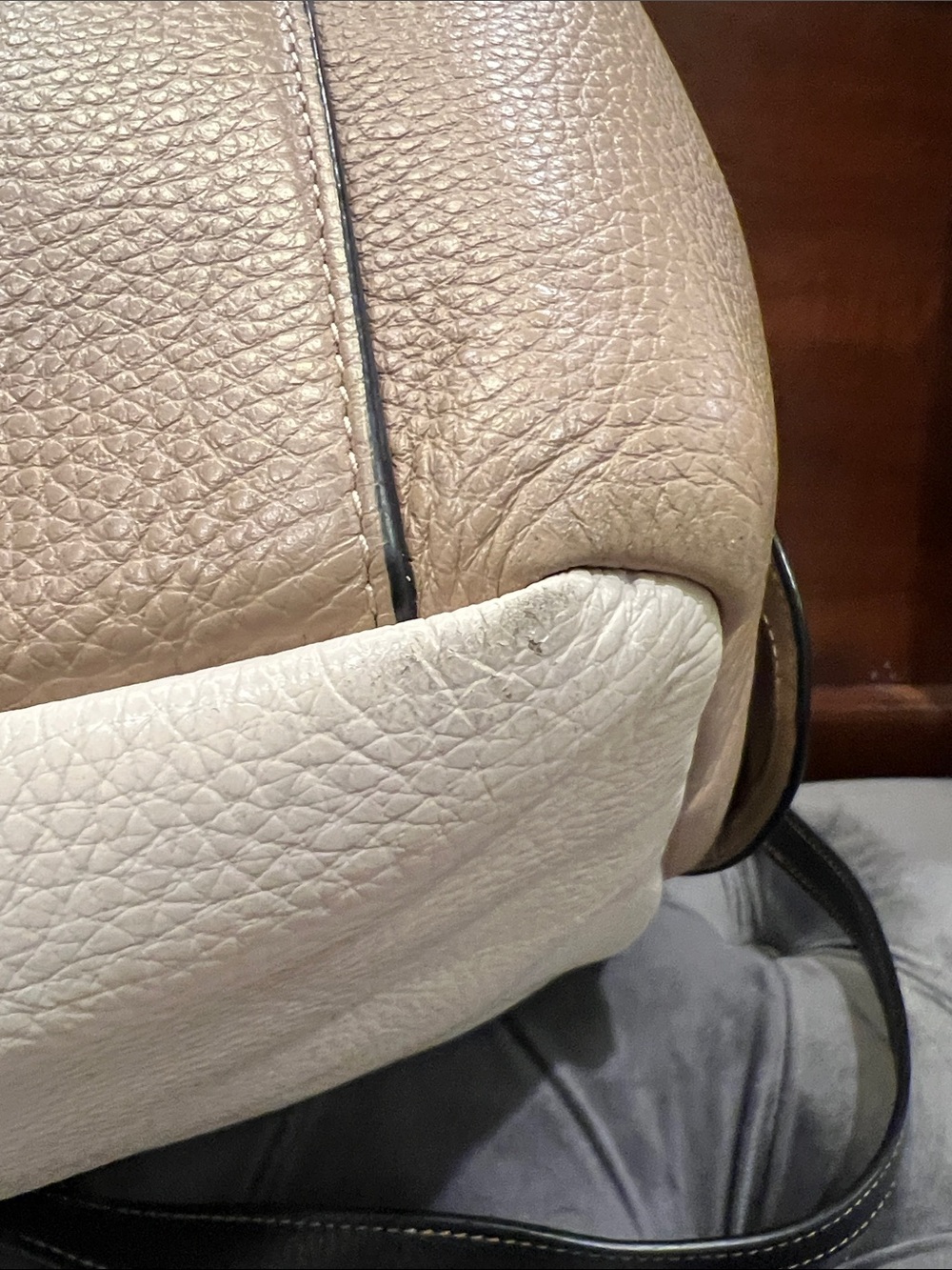 Coach Pebbled Leather Hobo in Off-White with Black Trim - Picture 6 of 9